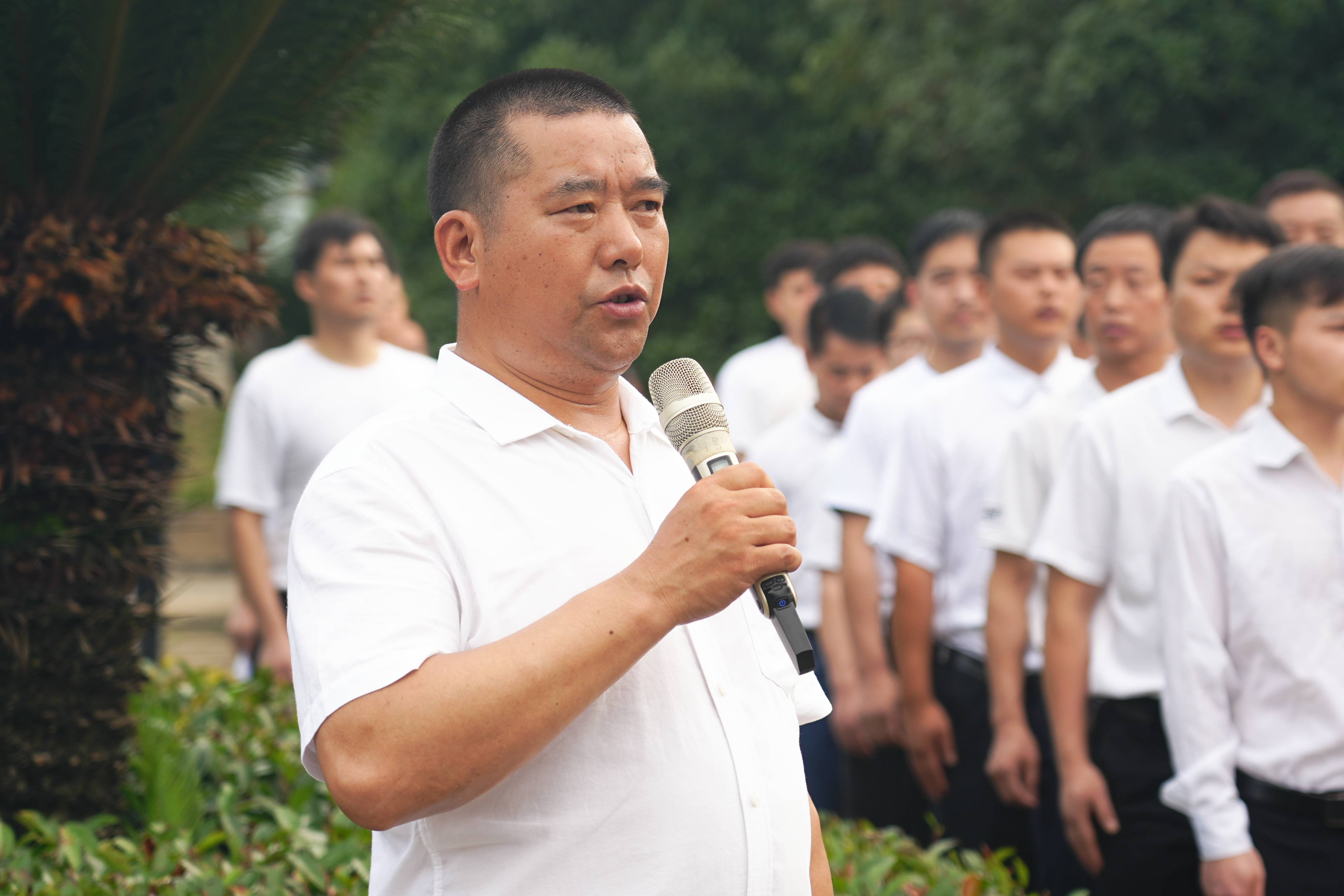弘揚愛國主義精神，音王慶賀黨的生日