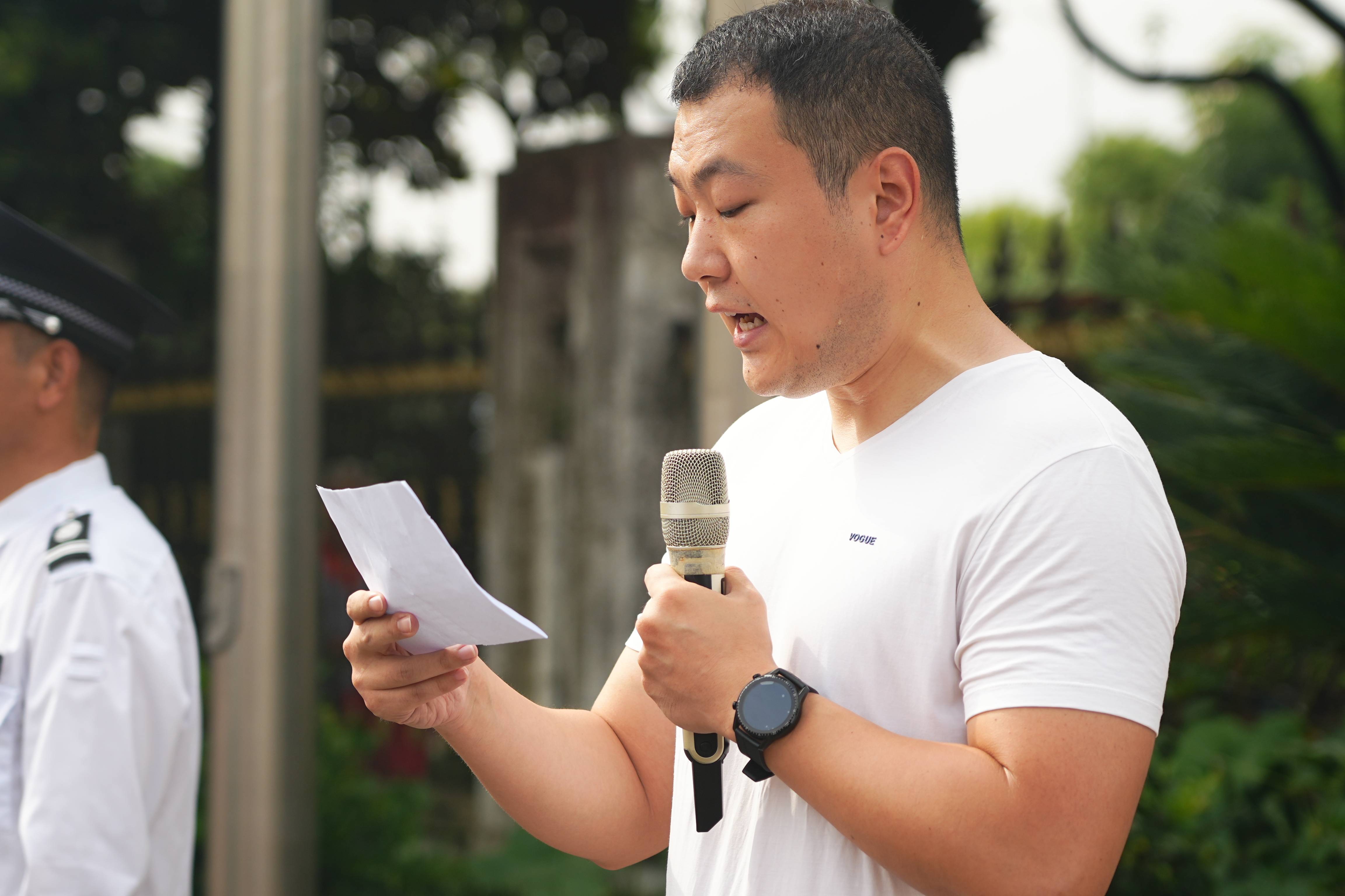 弘揚愛國主義精神，音王慶賀黨的生日