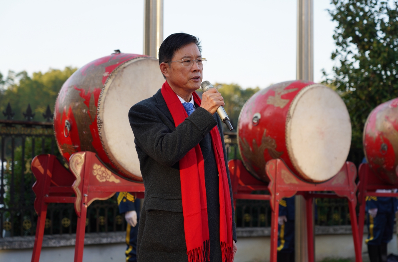 慶元旦 迎新年 | 奏響愛國強音，開啟2025新紀元